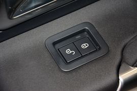 2015款路虎发现神行2.0T