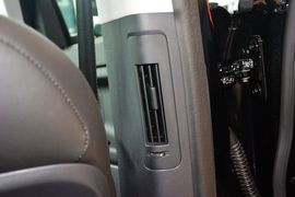 2015款路虎发现神行2.0T