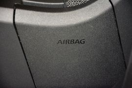 2015款路虎发现神行2.0T