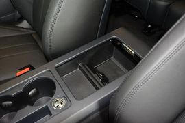 2015款路虎发现神行2.0T