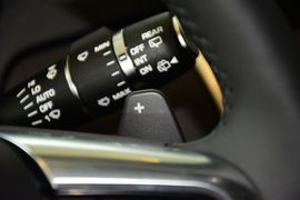 2015款路虎发现神行2.0T