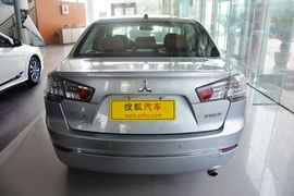   2013款三菱风迪思1.8L自动旗舰型 国V
