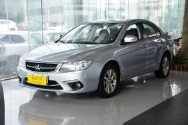   2013款三菱风迪思1.8L自动旗舰型 国V