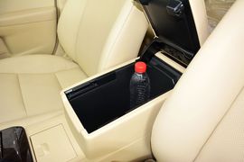 2015款丰田凯美瑞2.0G豪华版