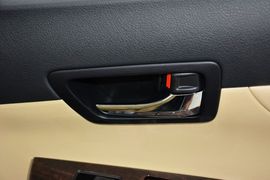 2015款丰田凯美瑞2.0G豪华版