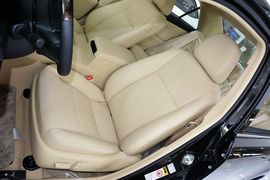 2015款丰田凯美瑞2.0G豪华版