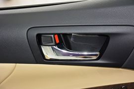 2015款丰田凯美瑞2.0G豪华版