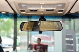 2015款丰田凯美瑞2.0G豪华版