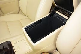 2015款丰田凯美瑞2.0G豪华版