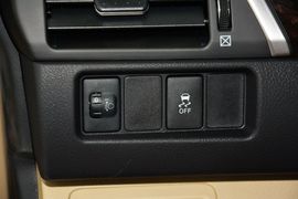 2015款丰田凯美瑞2.0G豪华版