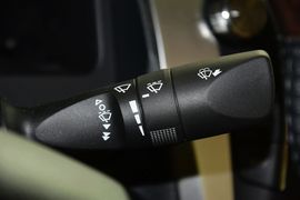 2015款丰田凯美瑞2.0G豪华版