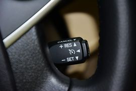 2015款丰田凯美瑞2.0G豪华版