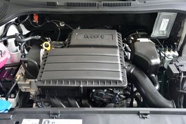 2015款大众新桑塔纳1.6L手动豪华版