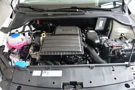 2015款大众新桑塔纳1.6L手动豪华版