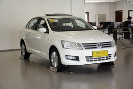 2015款大众新桑塔纳1.6L手动豪华版