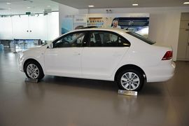 2015款大众新桑塔纳1.6L手动豪华版