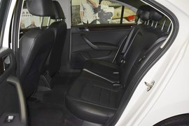 2015款大众新桑塔纳1.6L手动豪华版