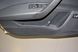 2015款大众新桑塔纳1.6L手动豪华版