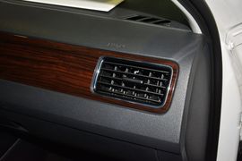 2015款大众新桑塔纳1.6L手动豪华版