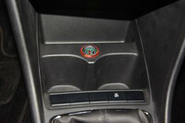 2015款大众新桑塔纳1.6L手动豪华版
