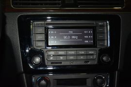 2015款大众新桑塔纳1.6L手动豪华版