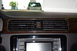 2015款大众新桑塔纳1.6L手动豪华版