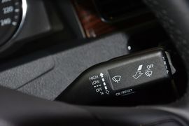 2015款大众新桑塔纳1.6L手动豪华版