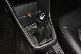 2015款大众新桑塔纳1.6L手动豪华版