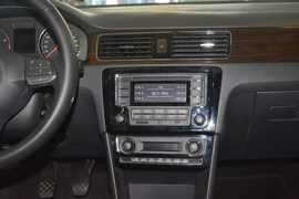 2015款大众新桑塔纳1.6L手动豪华版