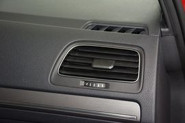 2015款大众高尔夫1.2TSI自动舒适型