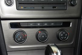 2015款大众高尔夫1.2TSI自动舒适型