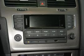 2015款大众高尔夫1.2TSI自动舒适型