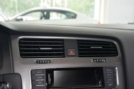 2015款大众高尔夫1.2TSI自动舒适型