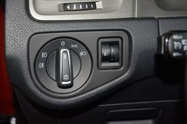 2015款大众高尔夫1.2TSI自动舒适型