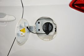 2013款起亚新佳乐2.0L