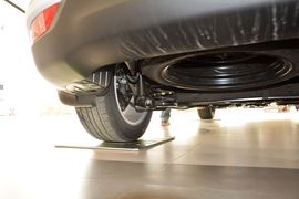 2013款起亚新佳乐2.0L