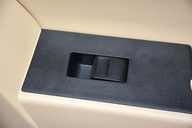 2014款丰田卡罗拉1.8L