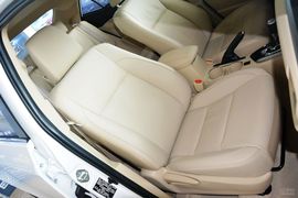 2014款丰田卡罗拉1.8L