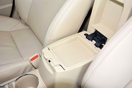 2014款丰田卡罗拉1.8L