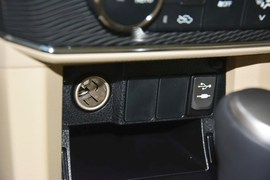 2014款丰田卡罗拉1.8L