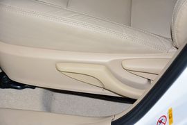 2014款丰田卡罗拉1.8L