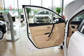 2014款丰田卡罗拉1.8L