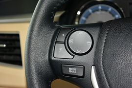 2014款丰田卡罗拉1.8L