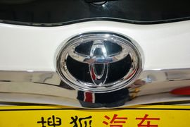 2014款丰田逸致180E