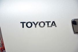 2014款丰田逸致180E