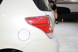 2014款丰田逸致180E