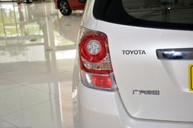 2014款丰田逸致180E