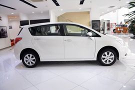 2014款丰田逸致180E