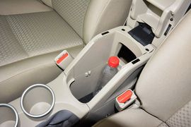 2014款丰田逸致180E