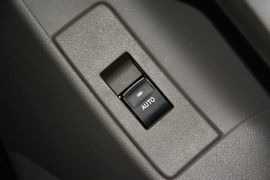 2014款丰田逸致180E